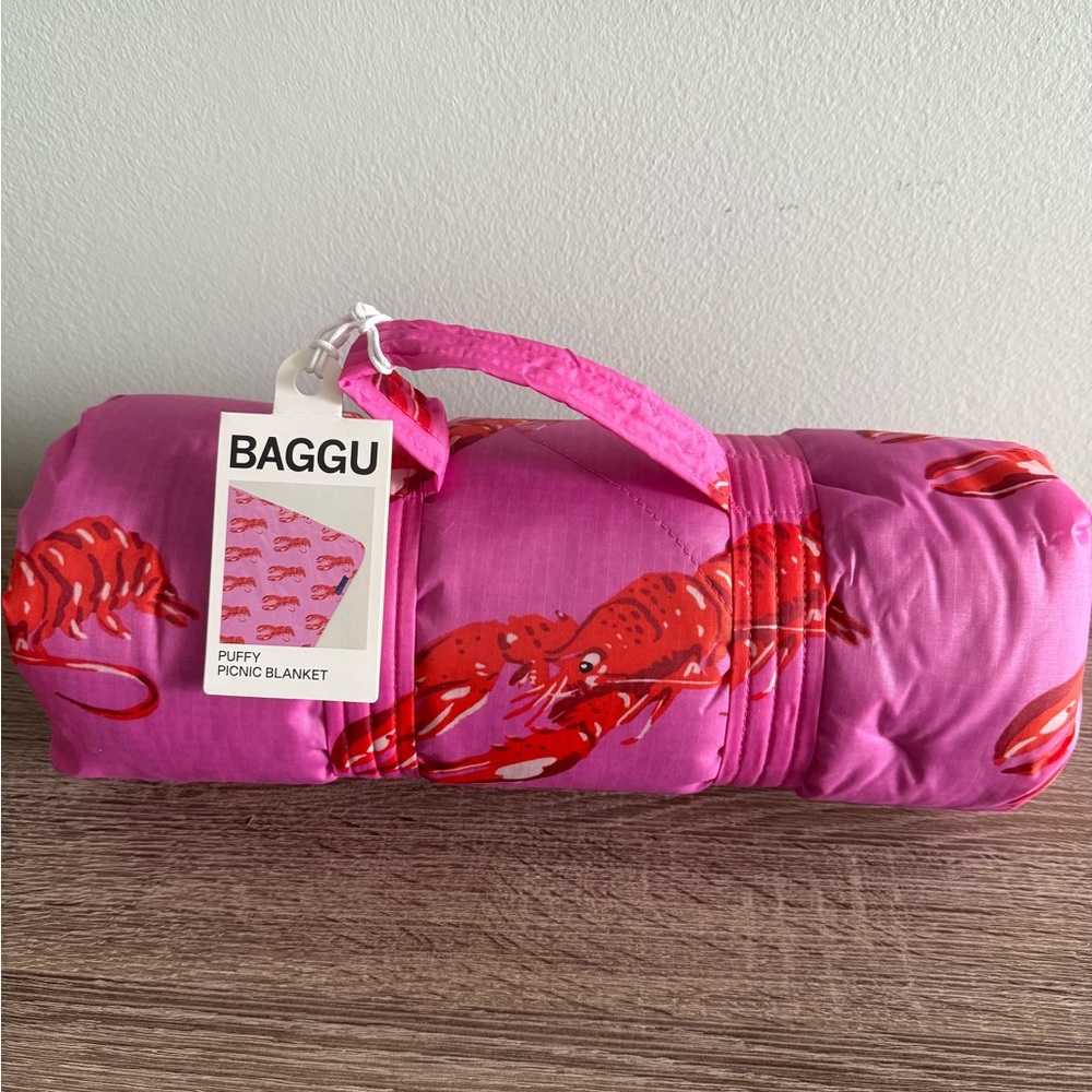 BAGGU Pink Lobster Print Puffy Blanket